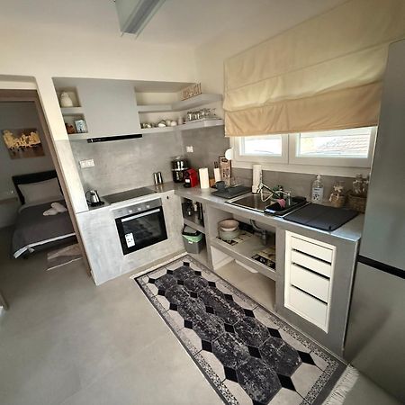 Modern Family Retreat Daire Golos Dış mekan fotoğraf