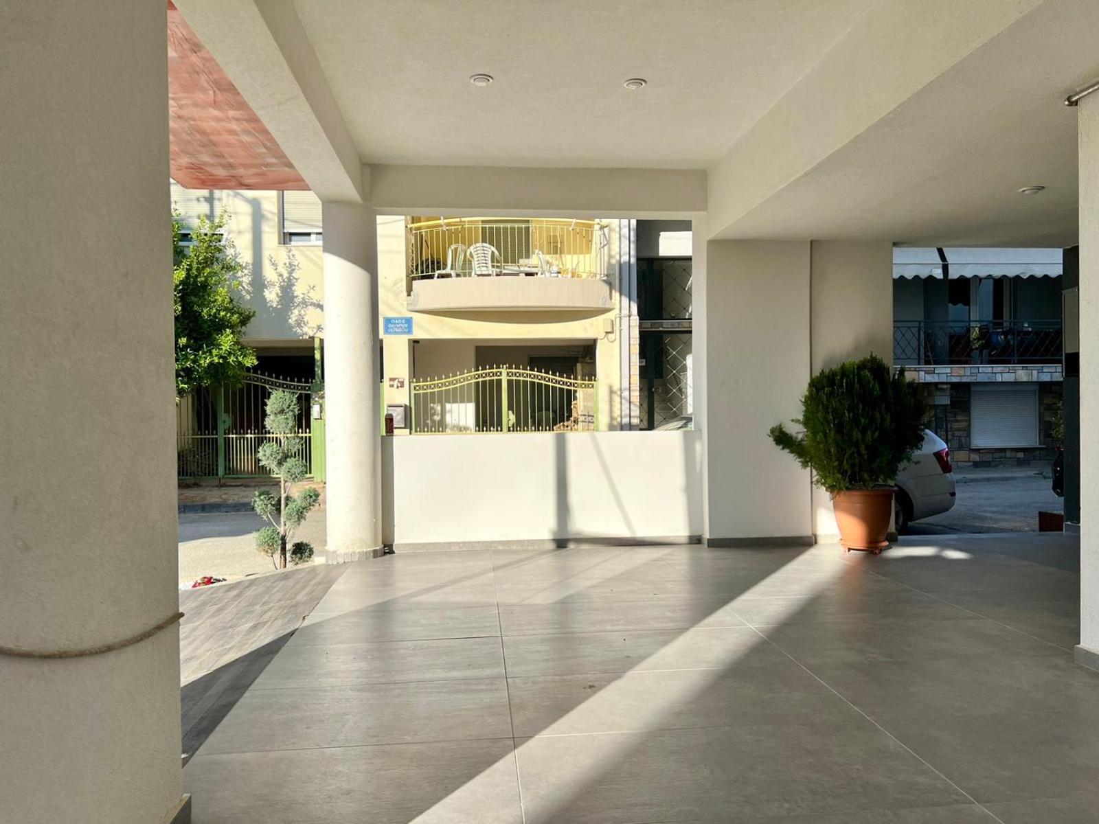 Modern Family Retreat Daire Golos Dış mekan fotoğraf