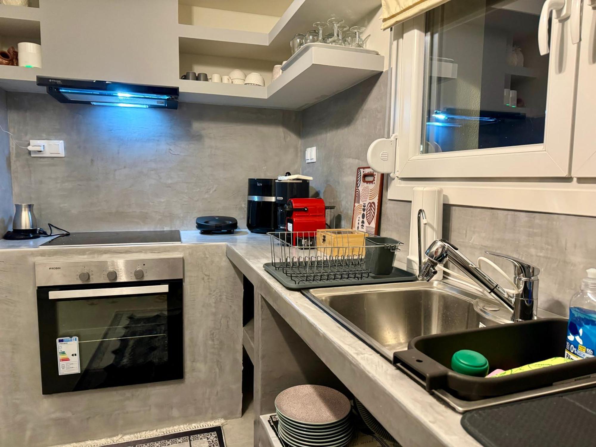 Modern Family Retreat Daire Golos Dış mekan fotoğraf