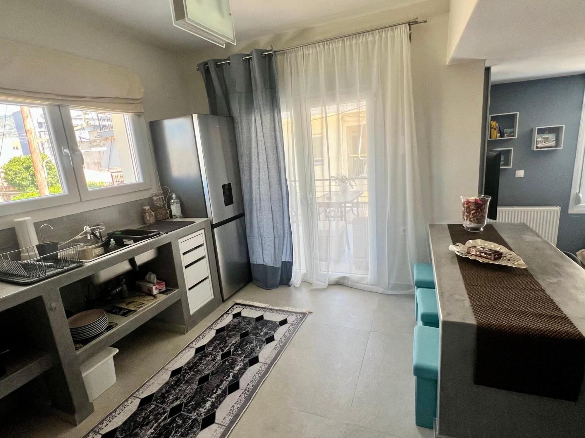 Modern Family Retreat Daire Golos Dış mekan fotoğraf