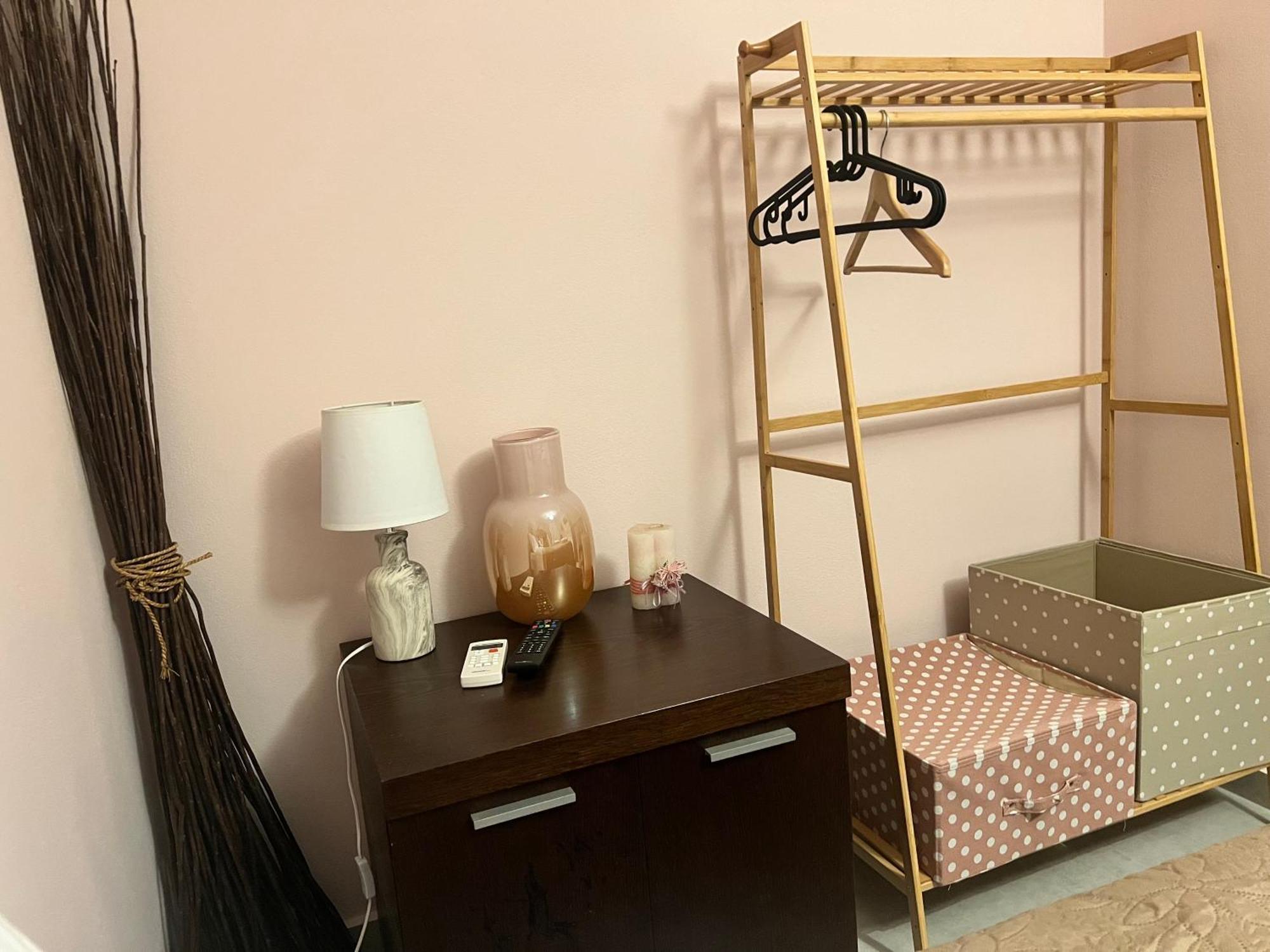 Modern Family Retreat Daire Golos Dış mekan fotoğraf