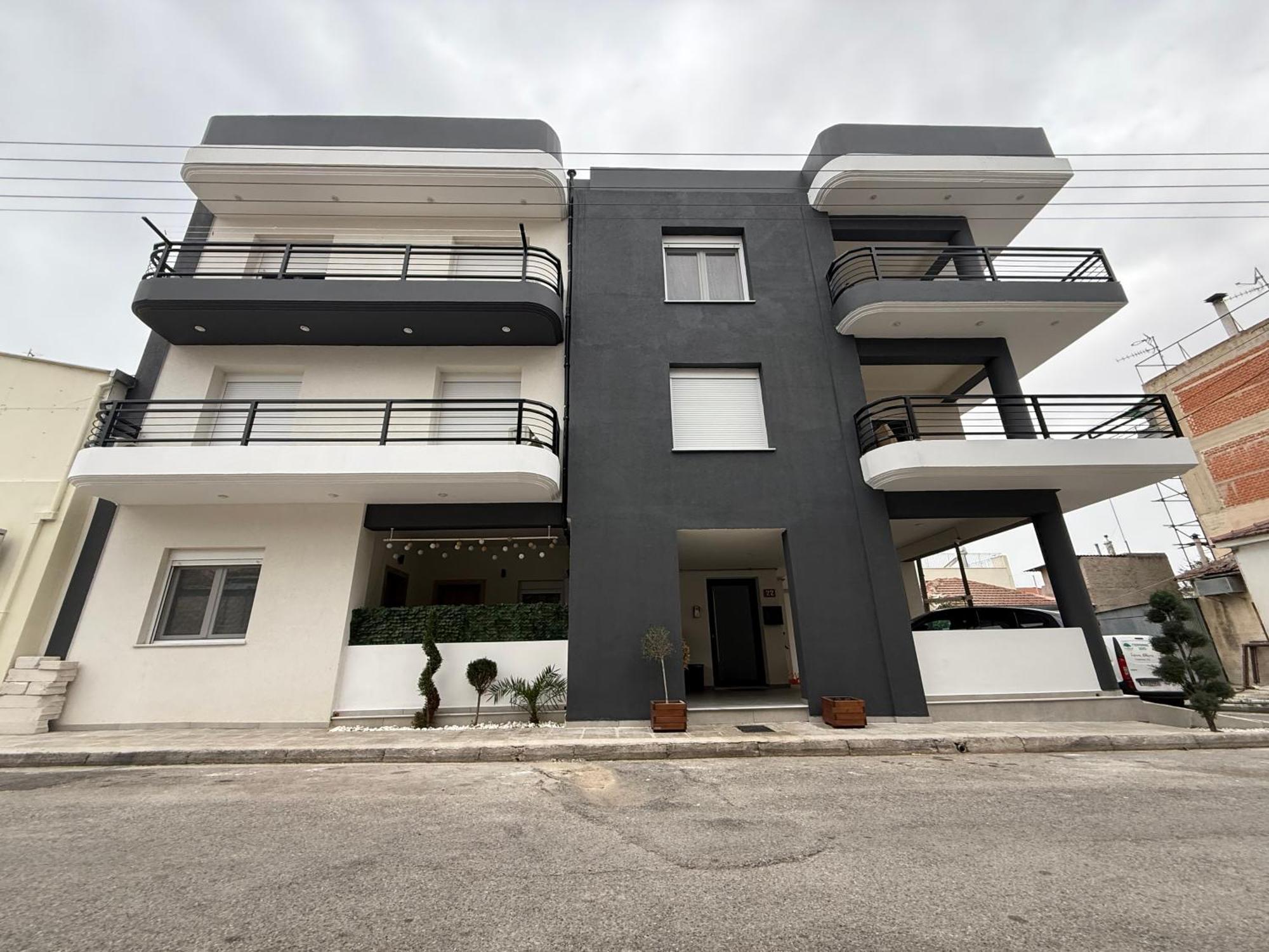 Modern Family Retreat Daire Golos Dış mekan fotoğraf